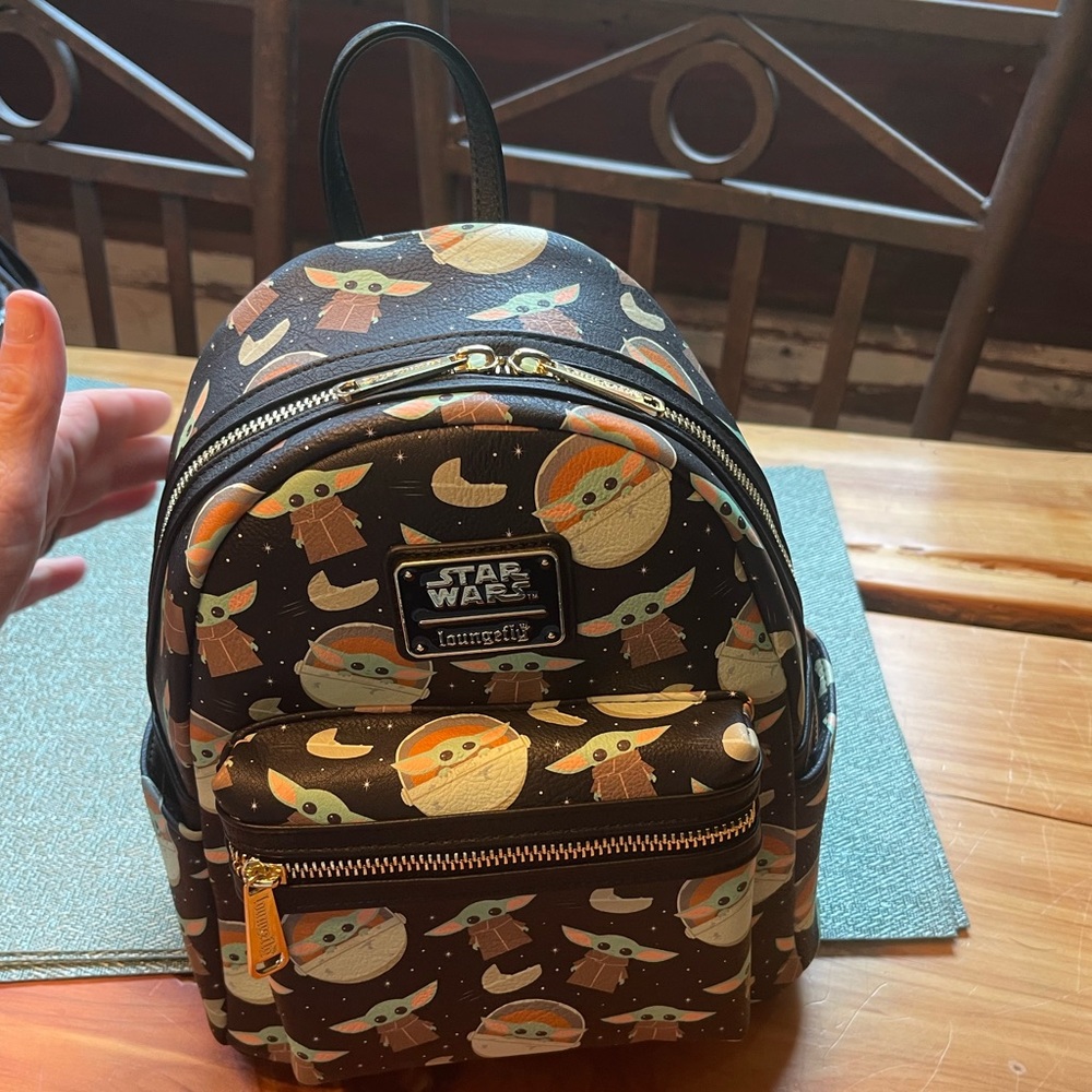 Disney parks baby yoda loungefly backpack. NWT